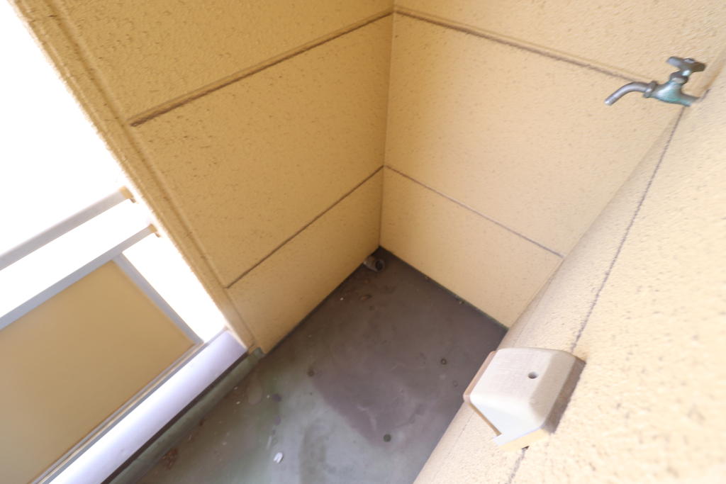 その他　洗濯機置き場は外になります☆