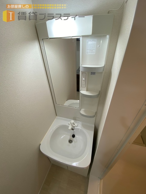 洗面設備　独立洗面台はマスト