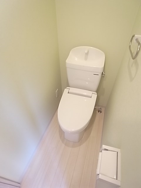 トイレ　清潔感のあるトイレです