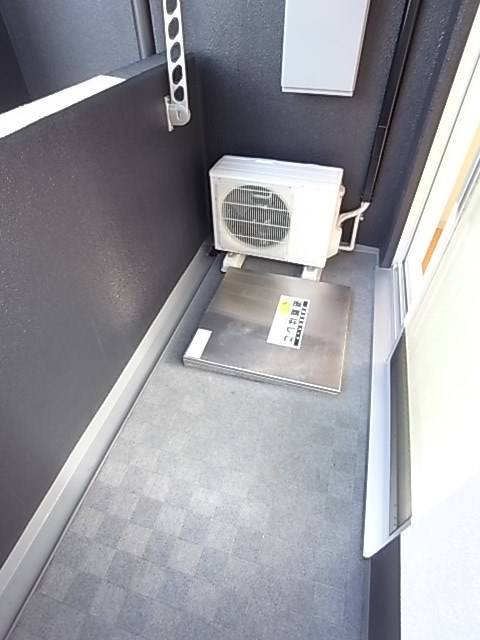 バルコニー　開放的で明るい空間を演出してくれるバルコニーです