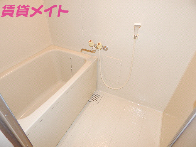 バス・シャワールーム　同物件別室画像