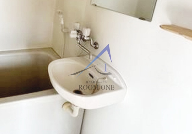 洗面設備　洗面台です。