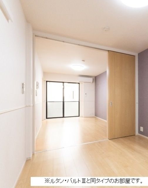 居室・リビング　同タイプの写真になります