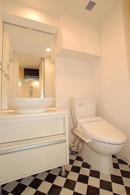 洗面設備　独立洗面化粧台付き