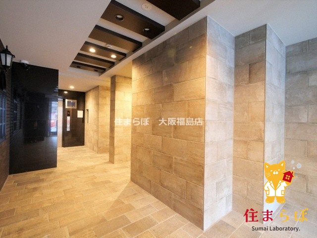 エントランス　共用部の印象も大切に