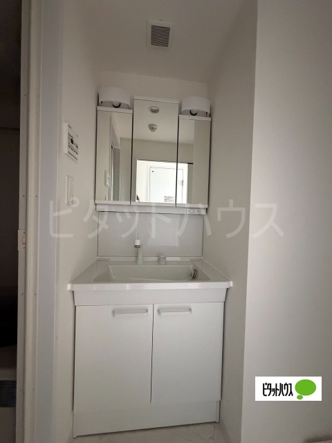 洗面設備　シャンプードレッサー