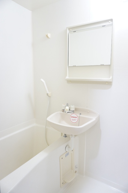 バス・シャワールーム　追焚給湯付きバス※同タイプ参考写真