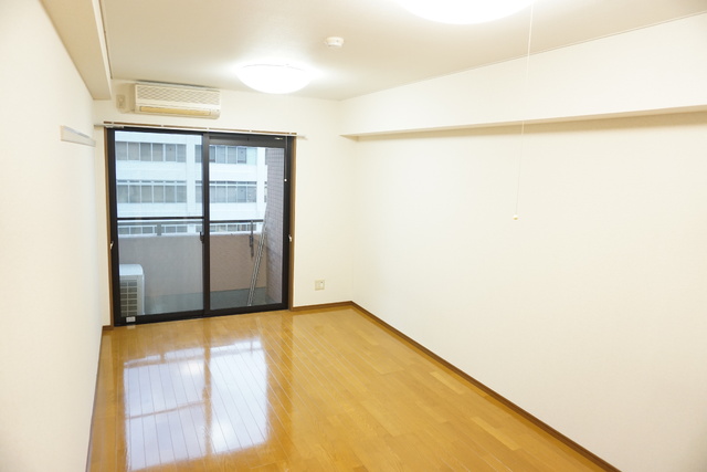 居室・リビング　洋室１０帖※同タイプ参考写真