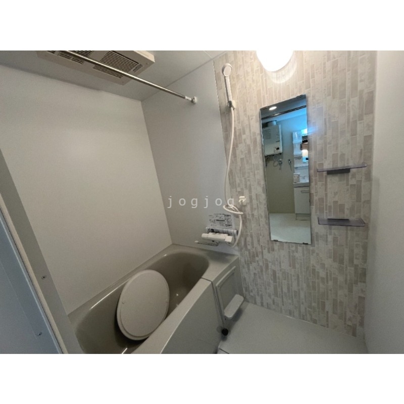 バス・シャワールーム　浴室乾燥機付き