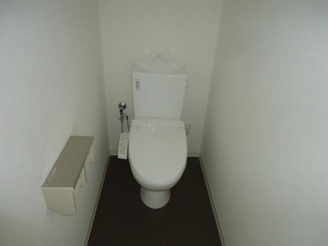 トイレ　別部屋参照