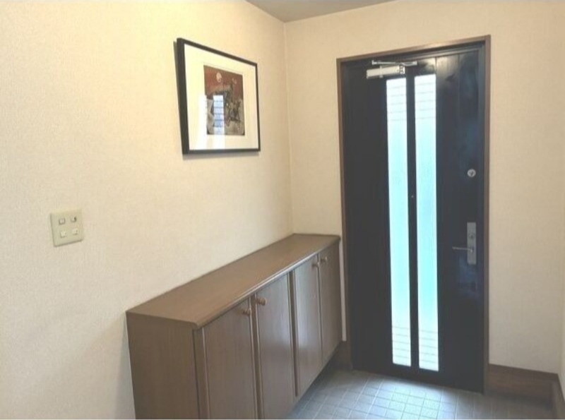 玄関　図面と現状に相違がある場合には現状を優先