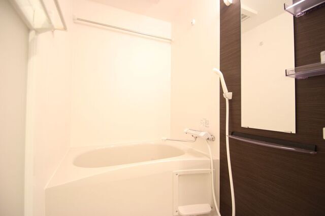 バス・シャワールーム　※別室の参考写真の為、現況優先です。