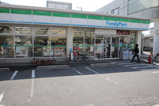 コンビニ　ファミリーマート高須駅前店（コンビニ）まで453m