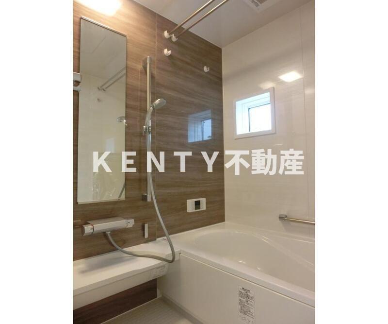 バス・シャワールーム　お風呂で日々の疲れを落としましょう