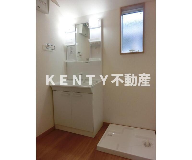 洗面設備　広い洗面スペース