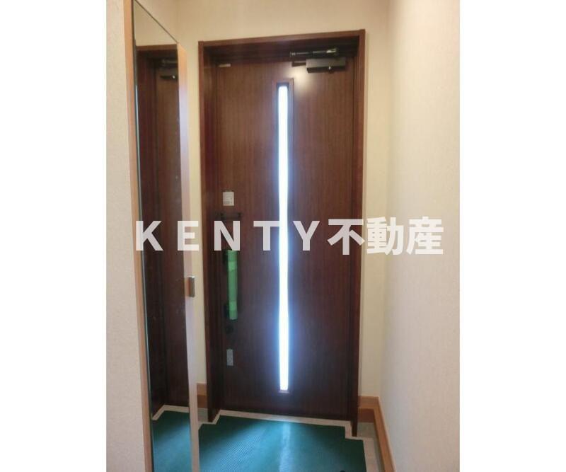 玄関　落ち着いた玄関です