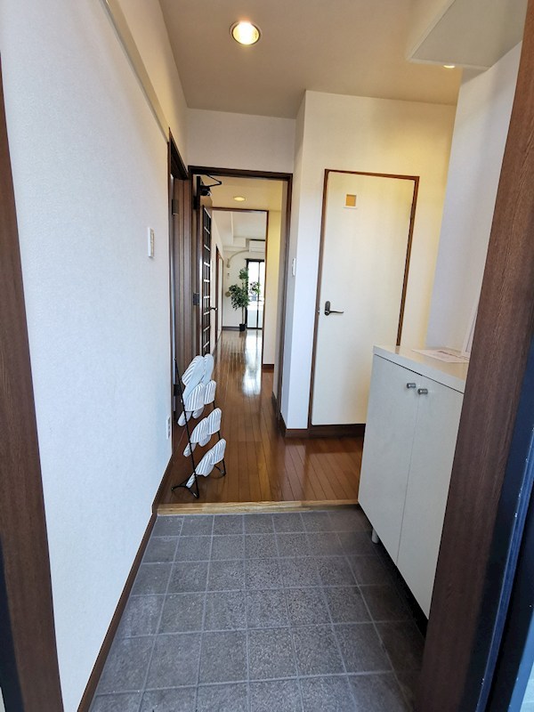 玄関　現況優先