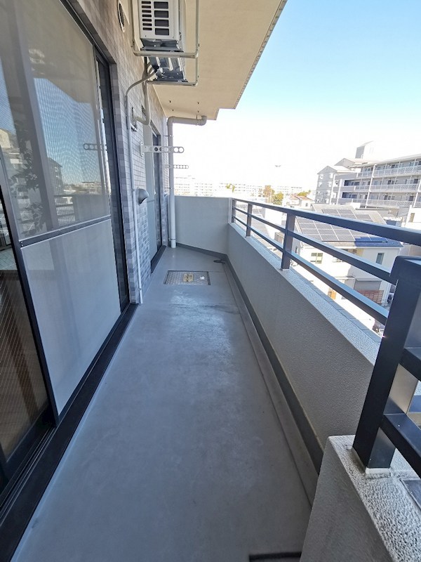 バルコニー　現況優先