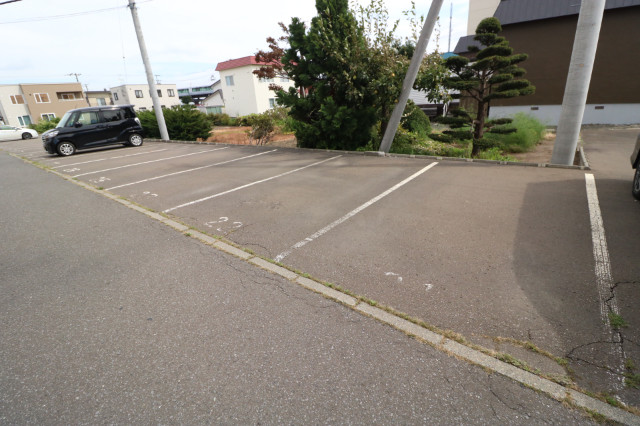 駐車場　専用駐車場スペース♪