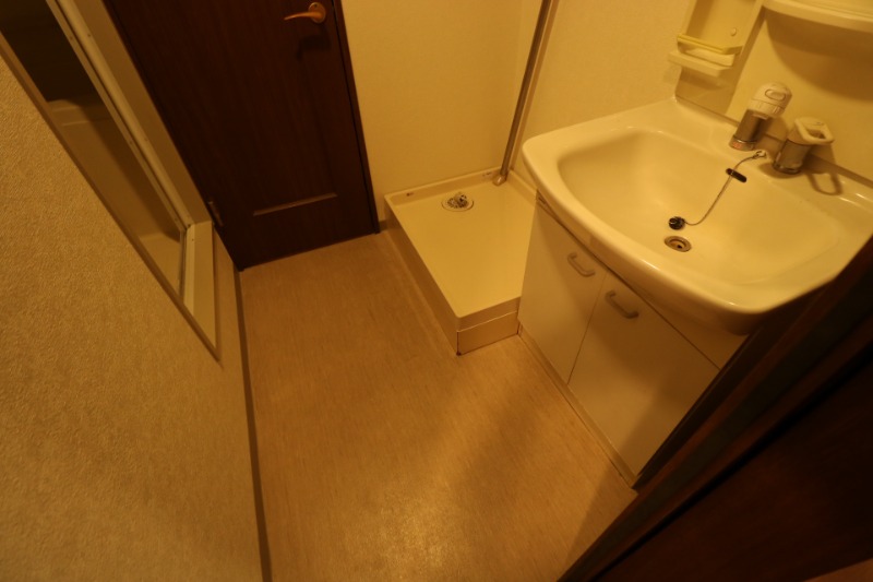 洗面設備　広々脱衣所スペース♪