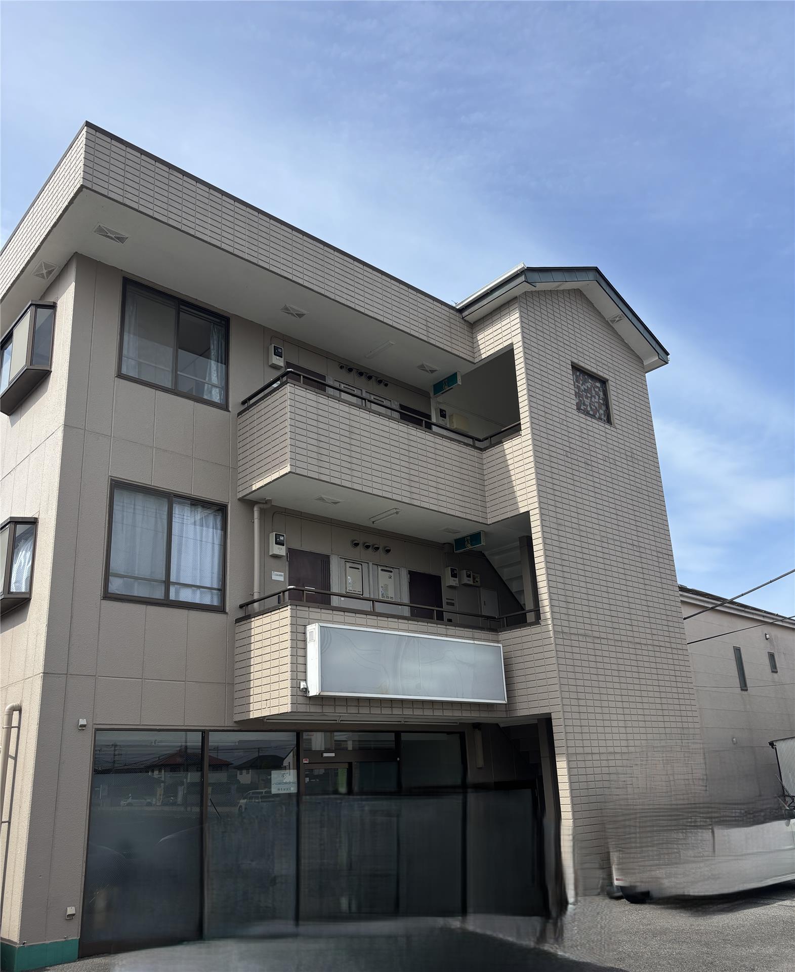 ＪＲ宇都宮線 雀宮駅 徒歩18分 3階建 築35年の外観写真