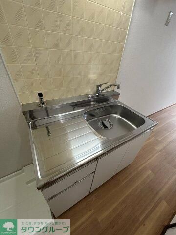 キッチン　同物件別部屋写真