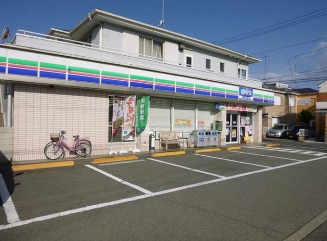 コンビニ　スリーエフ茅ヶ崎本村店（コンビニ）まで594m