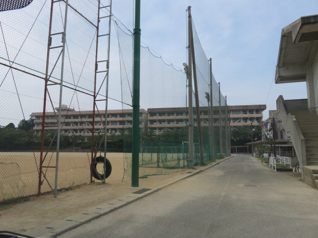 中学校　中萩中学校（中学校）まで744m