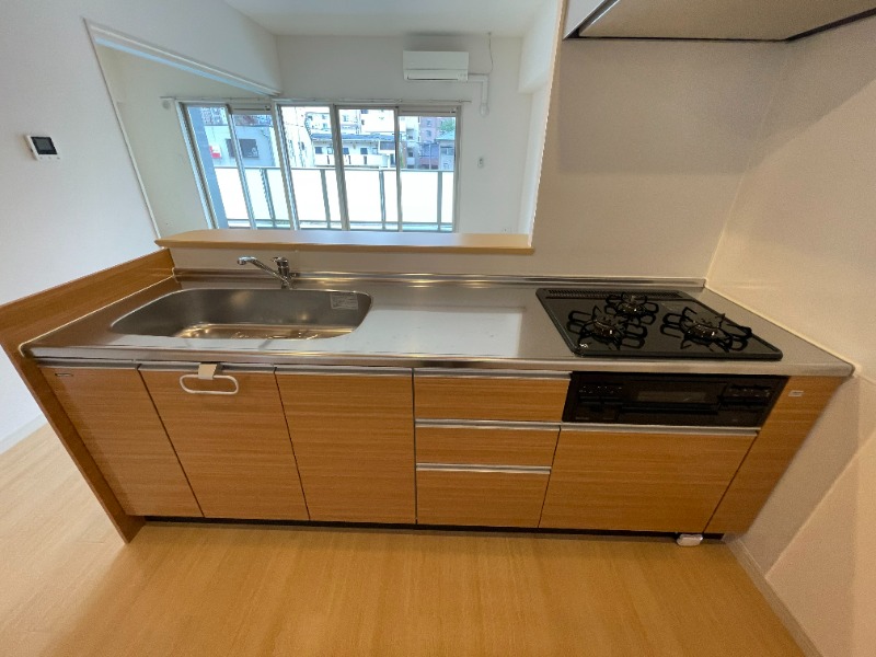 キッチン　同物件別部屋イメージ