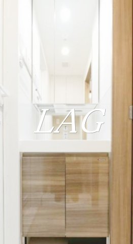 洗面設備　独立洗面台です。
