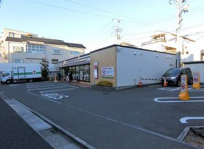 コンビニ　セブンイレブン 目黒東が丘2丁目店（コンビニ）まで47m