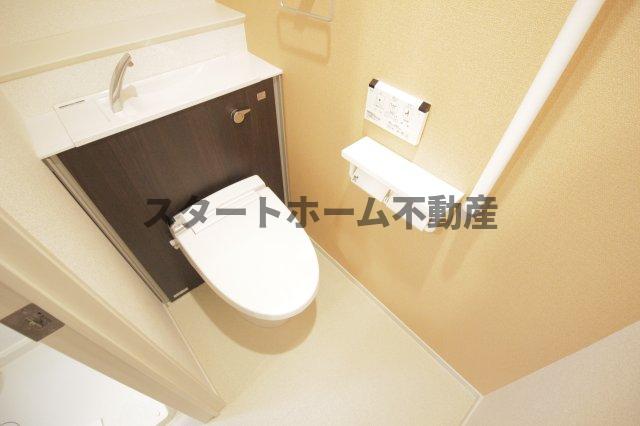トイレ　落ち着いたトイレです