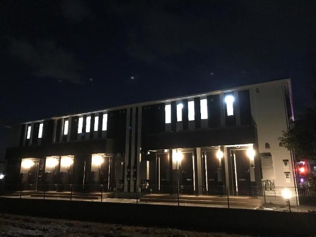 建物外観　外観写真（夜）