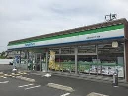 その他　ファミリーマート日の出２丁目店（その他）まで1000m