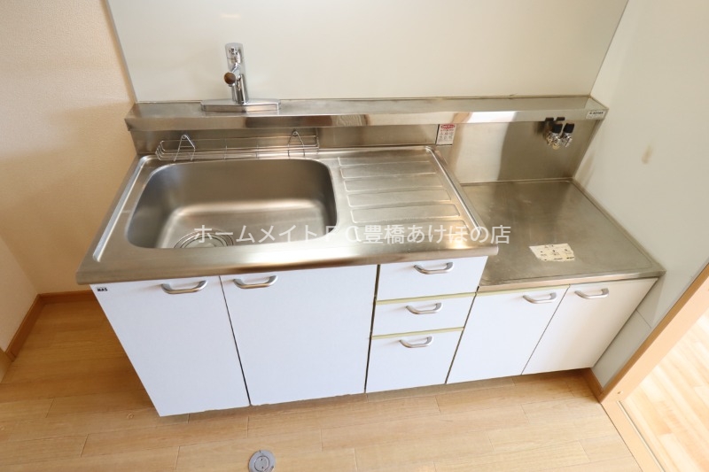キッチン　同型別部屋