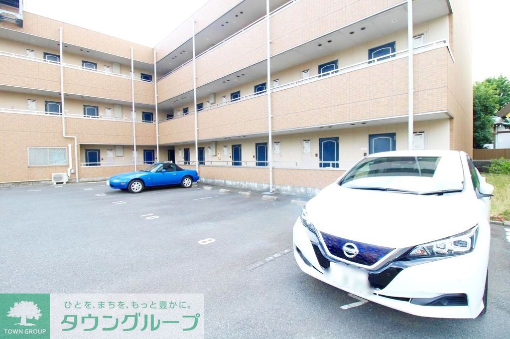 駐車場　駐車場