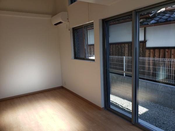 南海本線 高石駅 徒歩5分 2階建 築6年の内装写真