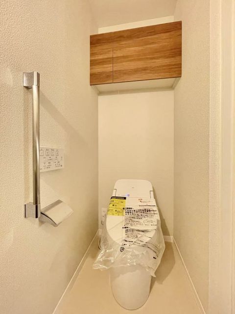 ＪＲ信越本線 新潟駅 徒歩13分 3階建 築1年のトイレ写真