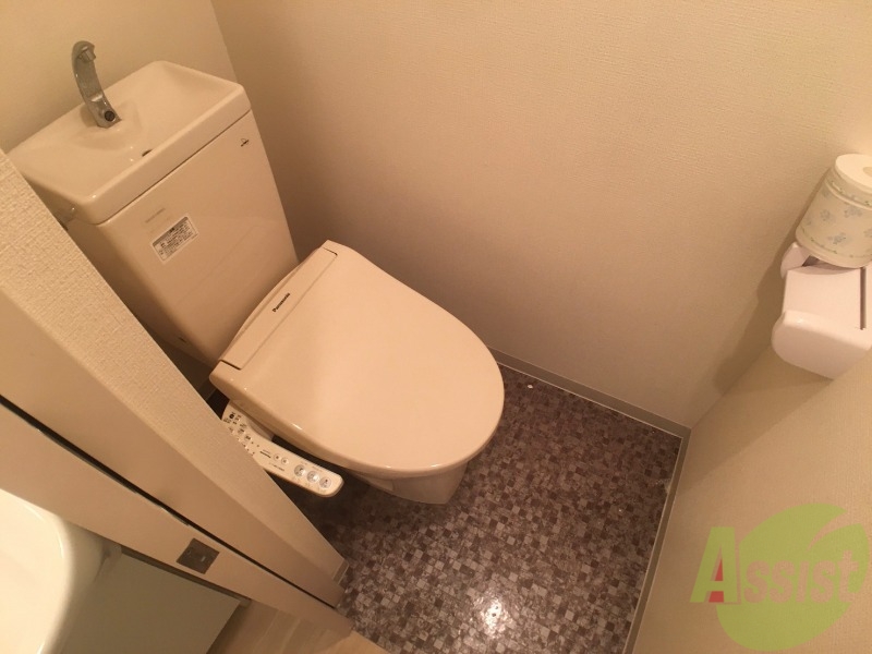 トイレ　トイレです。ウォシュレット付を探している方、おすすめです。