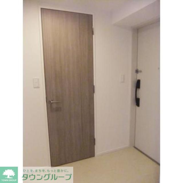 玄関　※写真は同タイプ住戸です。