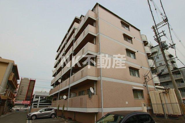 建物外観　落ち着いた雰囲気の外観です
