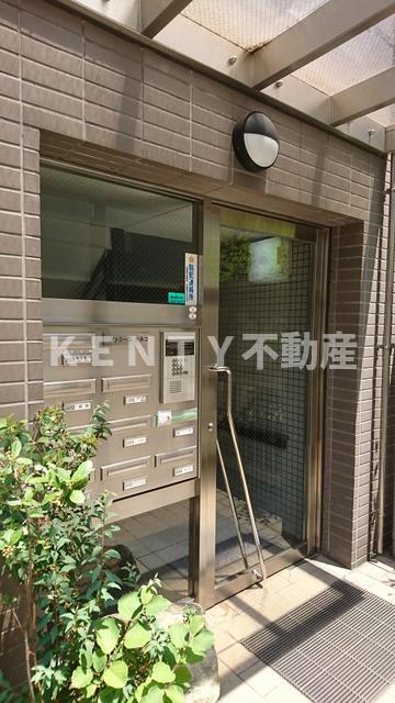 エントランス　ゆとりのあるエントランスです