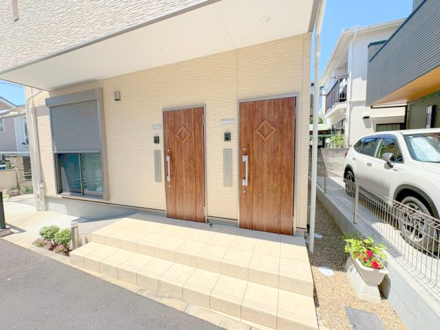 エントランス　建物の内部です