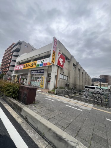ドラックストア　スギ薬局 御幣島店（ドラッグストア）まで352m