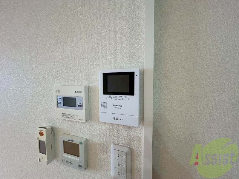 セキュリティ　ＴＶモニター付インターホンです。来客者の顔が見えるので安心！