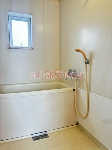 バス・シャワールーム　ゆったり過ごせるお風呂です