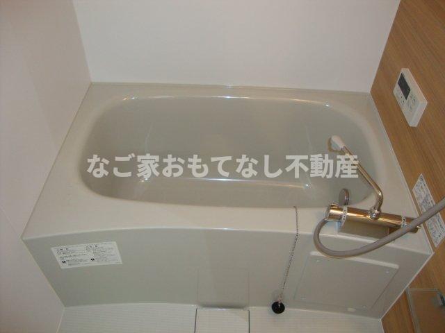 バス・シャワールーム　同タイプ写真