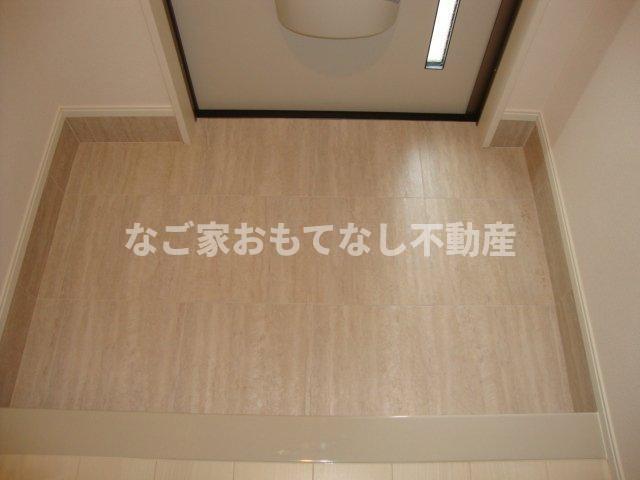 玄関　同タイプ写真