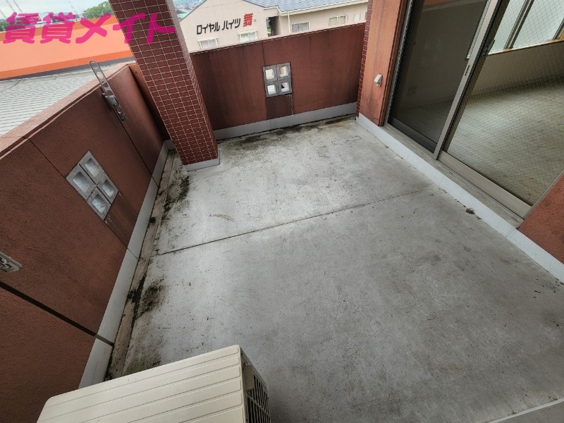 バルコニー　反転タイプ参考写真