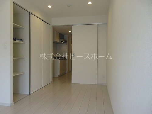 居室・リビング　※別号室参考写真